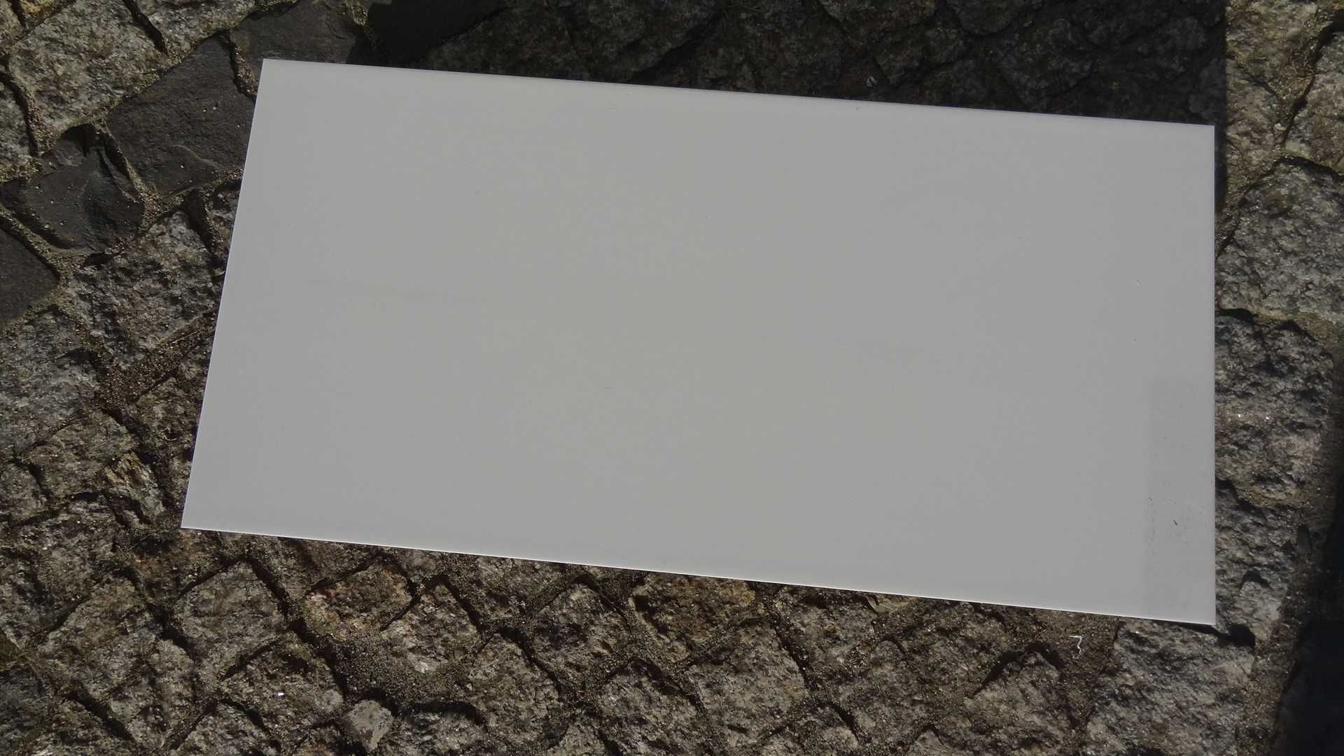 Płytki ścienne białe 60x30 cm 3.6 m2
