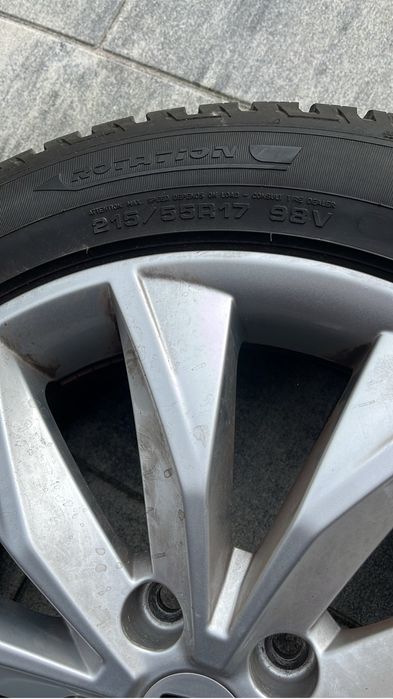 Felgi aluminiowe 17” z oponami zimowymi Fulda