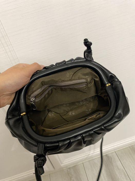 Сумка клатч в стилі bottega veneta pouch