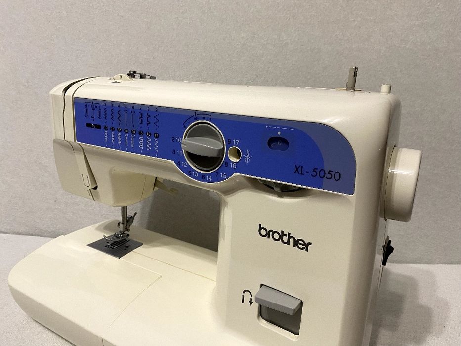 Швейная машинка Brother XL5050 швейна машина