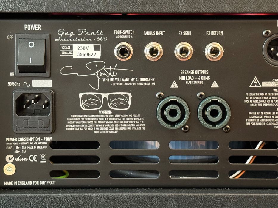 Amplificador de baixo Ashdown Interstellar-600