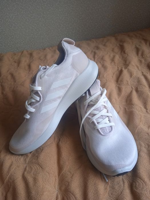 Чоловічі кросівки