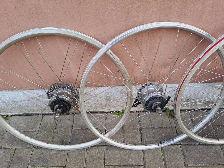 Велосипедні колеса 28" з  планетарною втулкою nexus-8 на ролерних галь