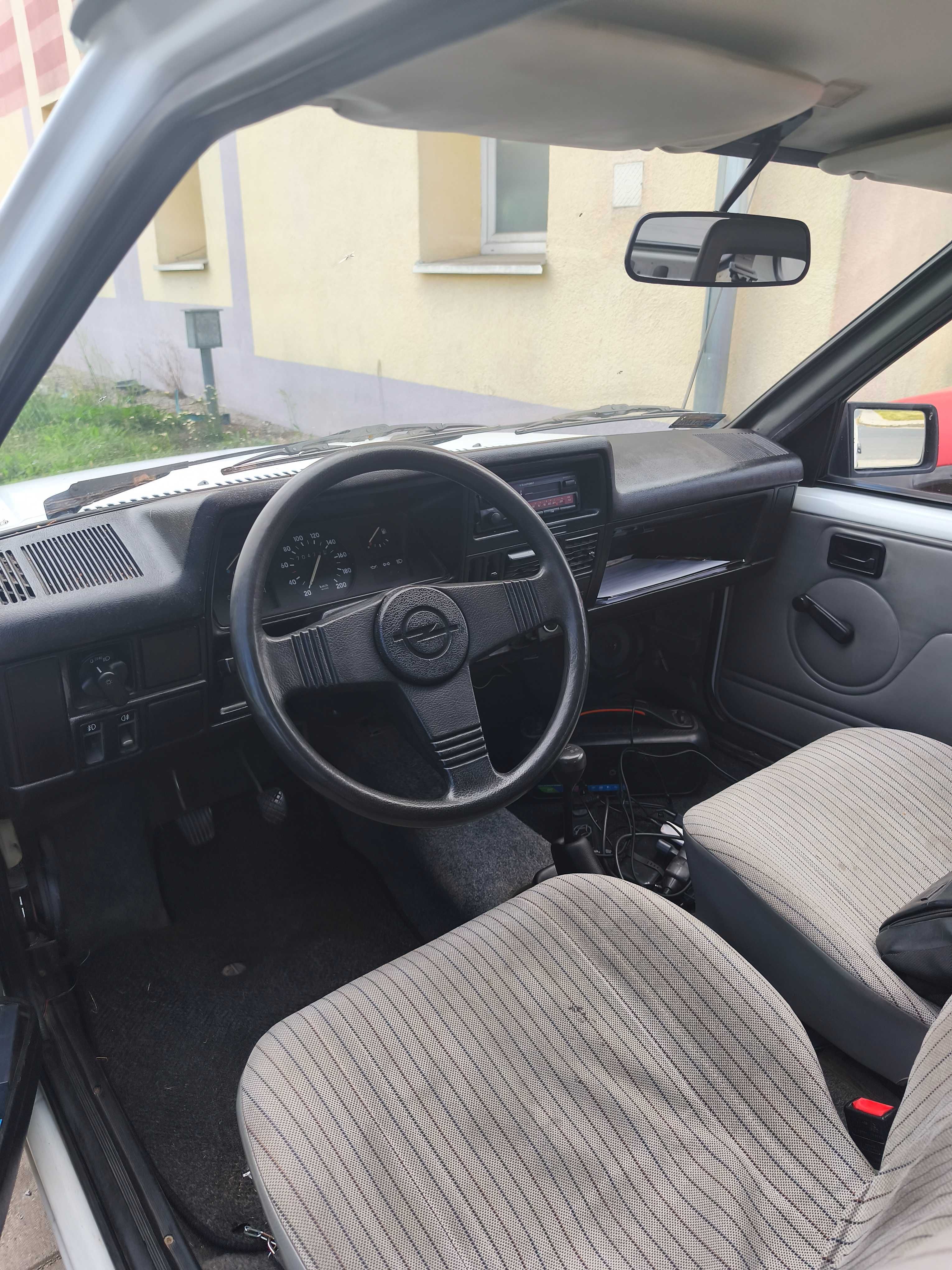 Opel Corsa A 1.4 Benzyna