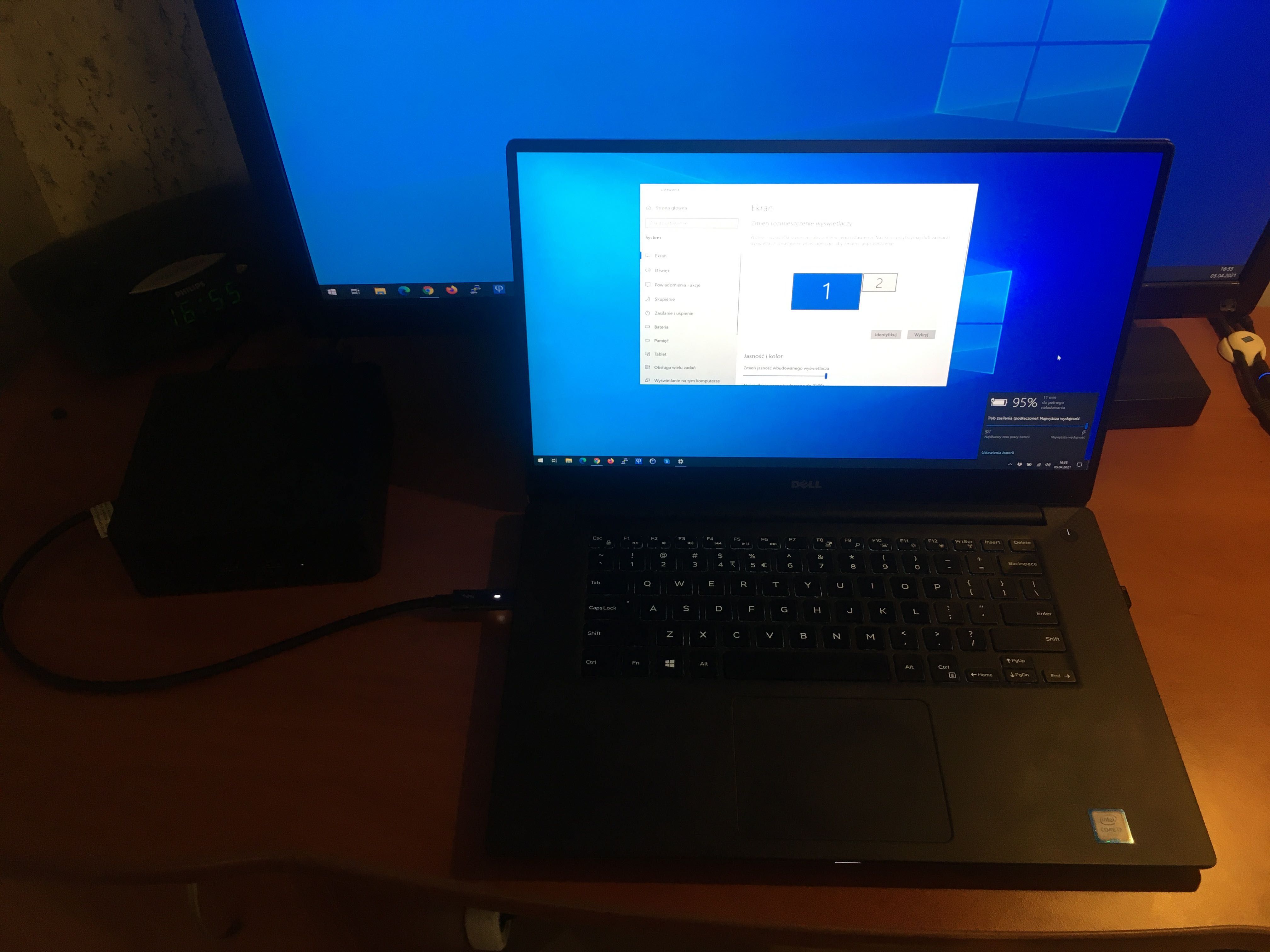 Dell XPS 9550 i7, 16GB RAM, 512 SSD, WIN 10, jedyny ze stacją TB16!