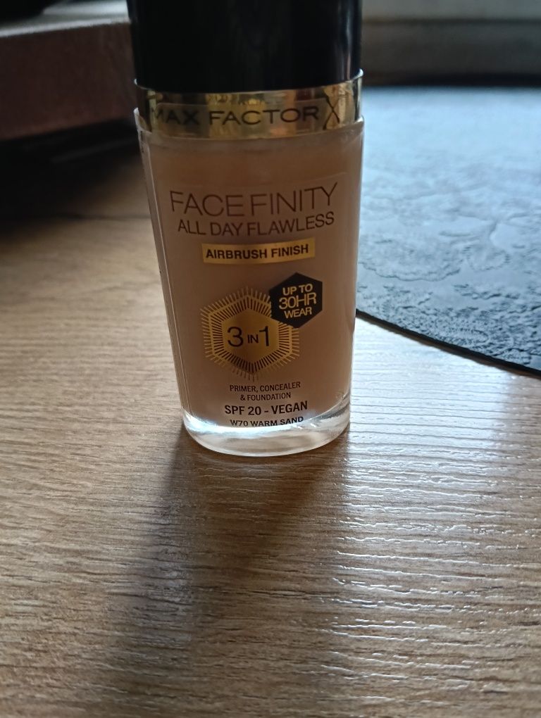 Podkład Max factor.