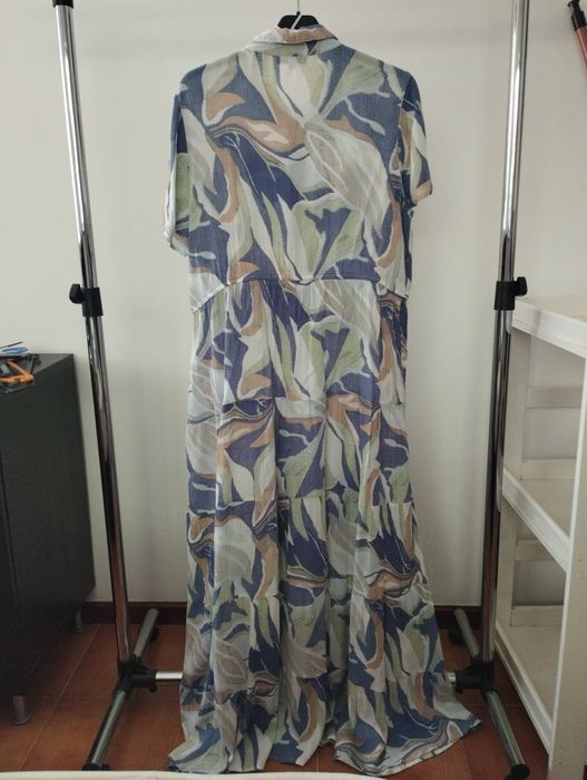 Vestido comprido de manga curta