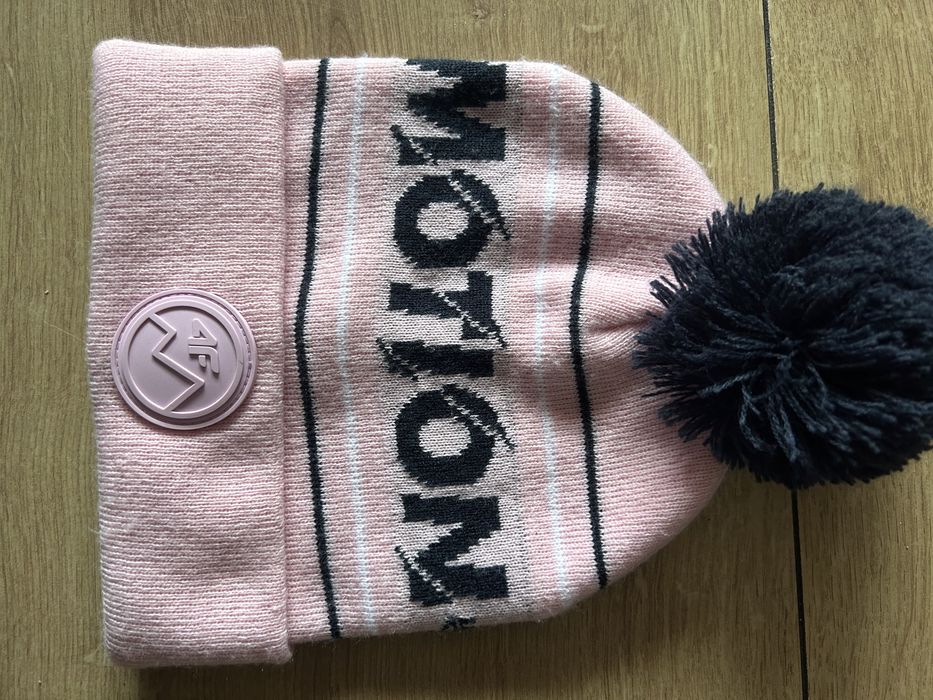 Czapki 6 sztuk, kominy, szale, nauszniki, kominiarka