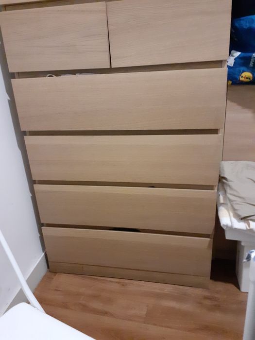 Comoda de 6 gavetas