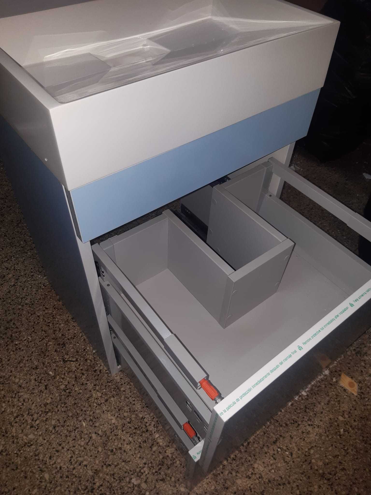 Zestaw łazienkowy Umywalka z  konglomeratu  szer.50 cm +szafka wisząca