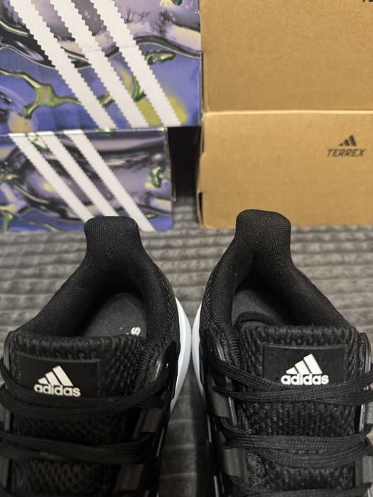 Оригінальні кросівки для бігу Adidas UltimaShow 39(24,5см)