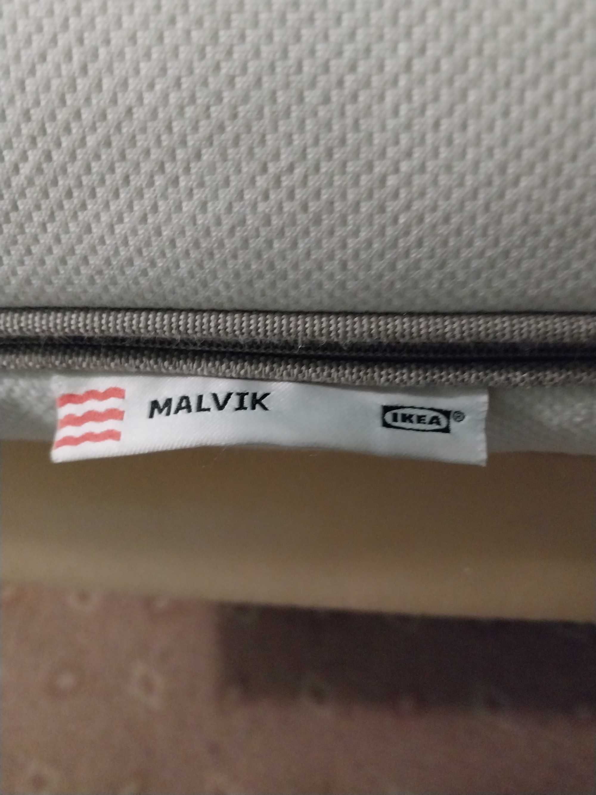 Матрац IKEA Malvik із пінополіуретану.