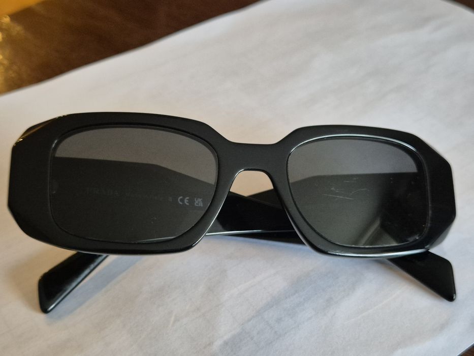 Okulary przeciwsłoneczne PRADA