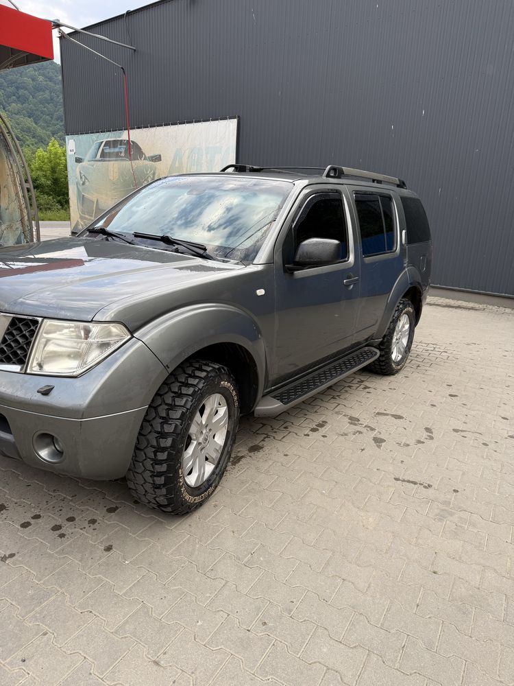 Nissan Pathfinder 2.5 TDI 2008року