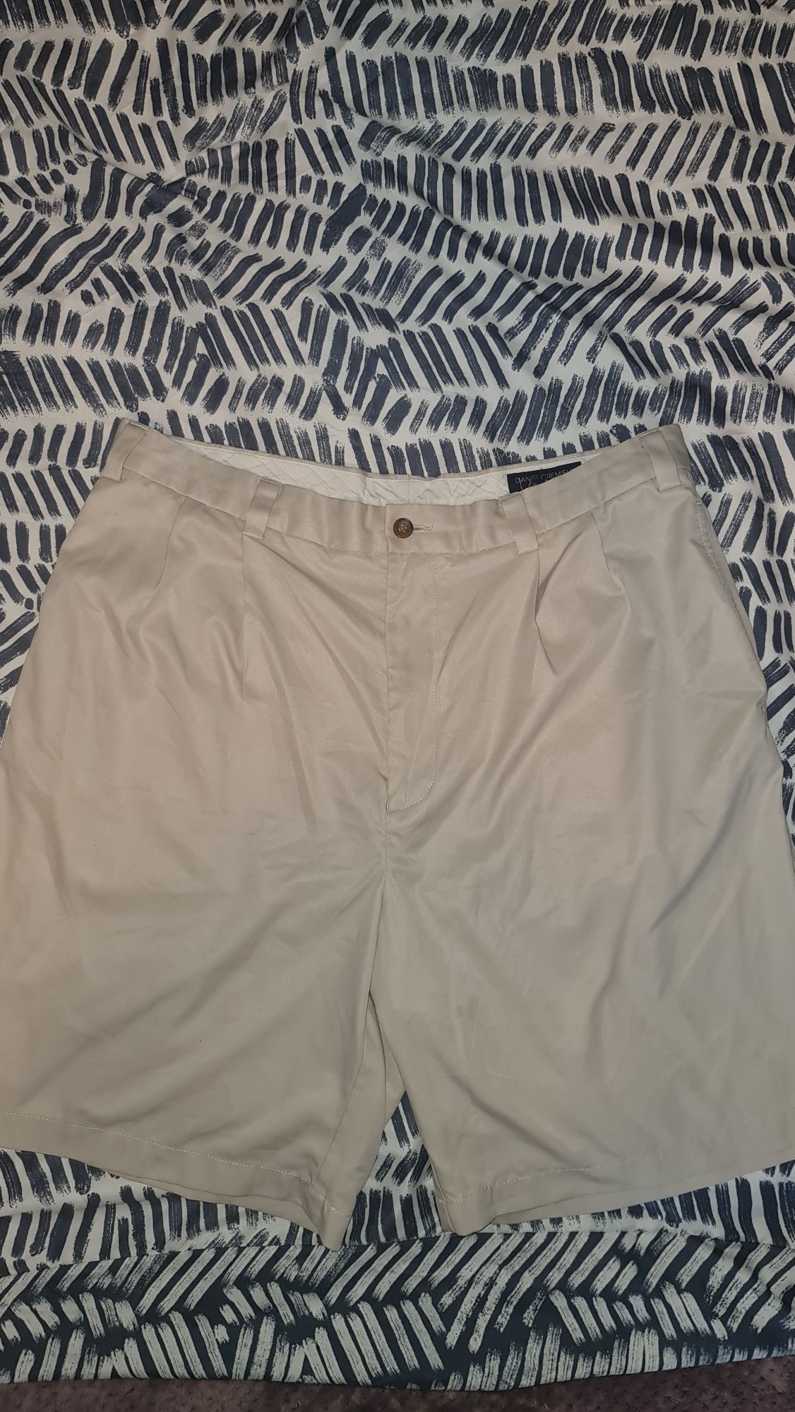 Calção/Bermuda bege masculina da Daniel Cremieux