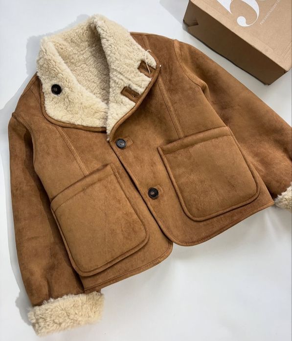 Zara трендова двостороння дублянка , нова колекція