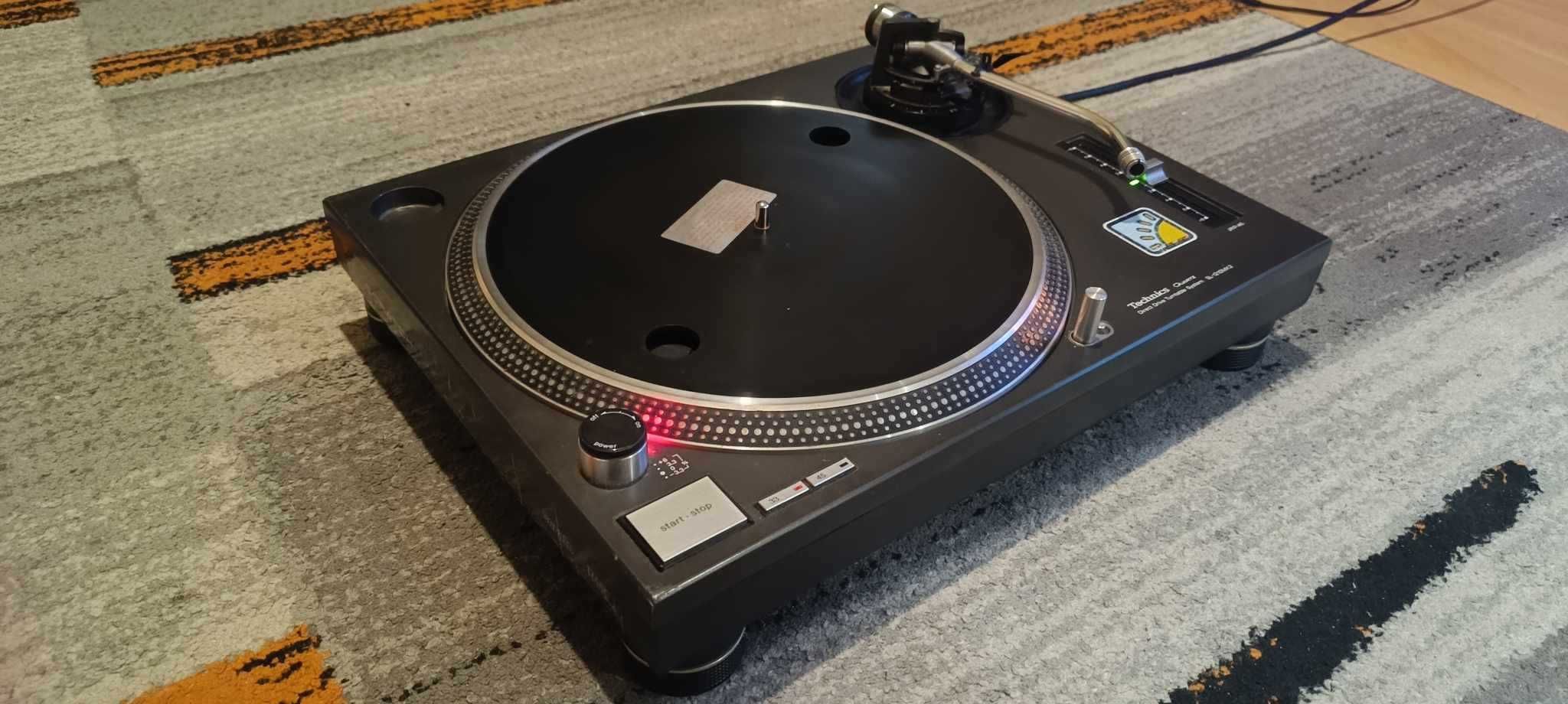 Gramofon Technics 1210 MK2 + slipmata + serato vinyl purple