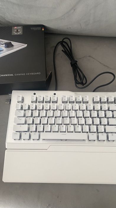 Klawiatura mechaniczna gamingowa ROCCAT Vulcan 122 AIMO Tactile
