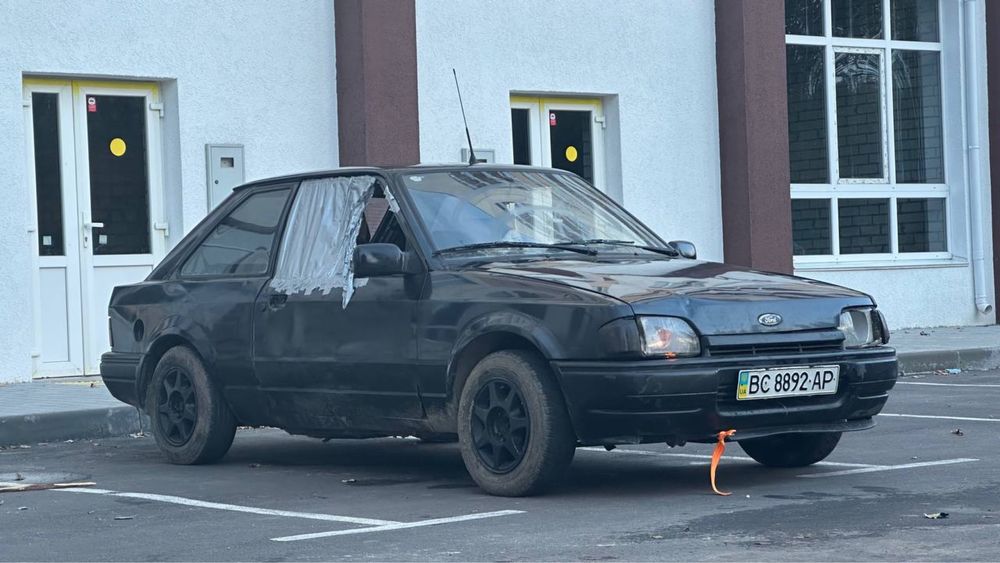 Ford escort 1988