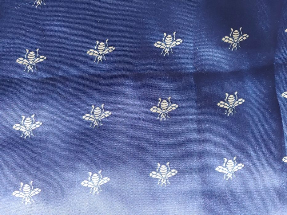 Apaszka  granatowa w  żuki