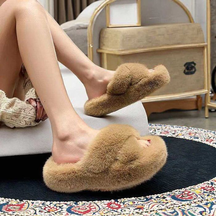 Жіночі домашні тапочки з хутром. Розмір 36-39 (бежеві, білі, чорні)