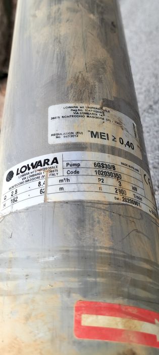 Bomba de furo submersível