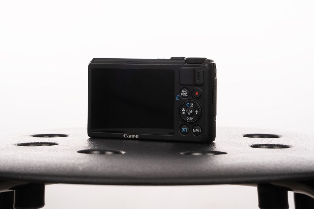 Canon PowerShot S100 - bardzo dobry stan, ładowarka, etui