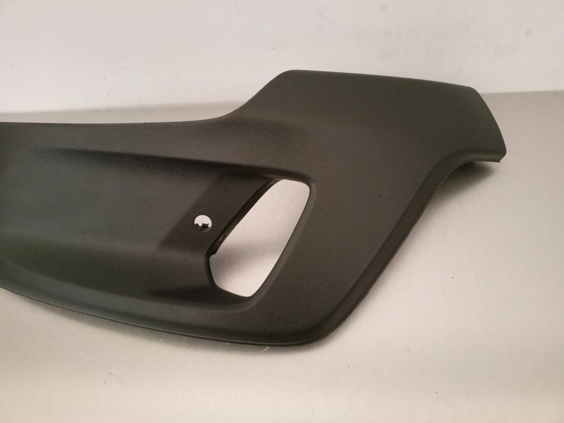 Volvo V40 II 2 Cross Country spoiler listwa zderzaka prawy przód xc40