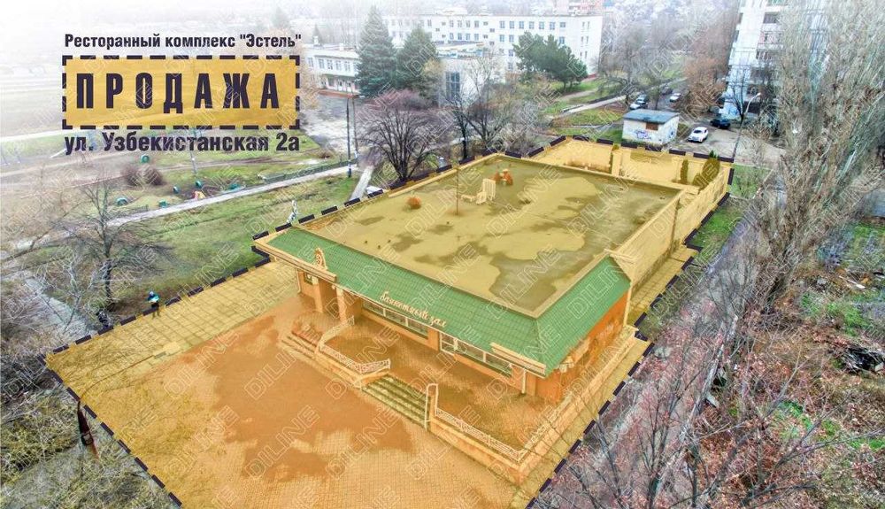 Здание с огражденной территорией на Правом берегу