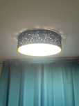 Lampa LED z ozdobnymi gwiazdami