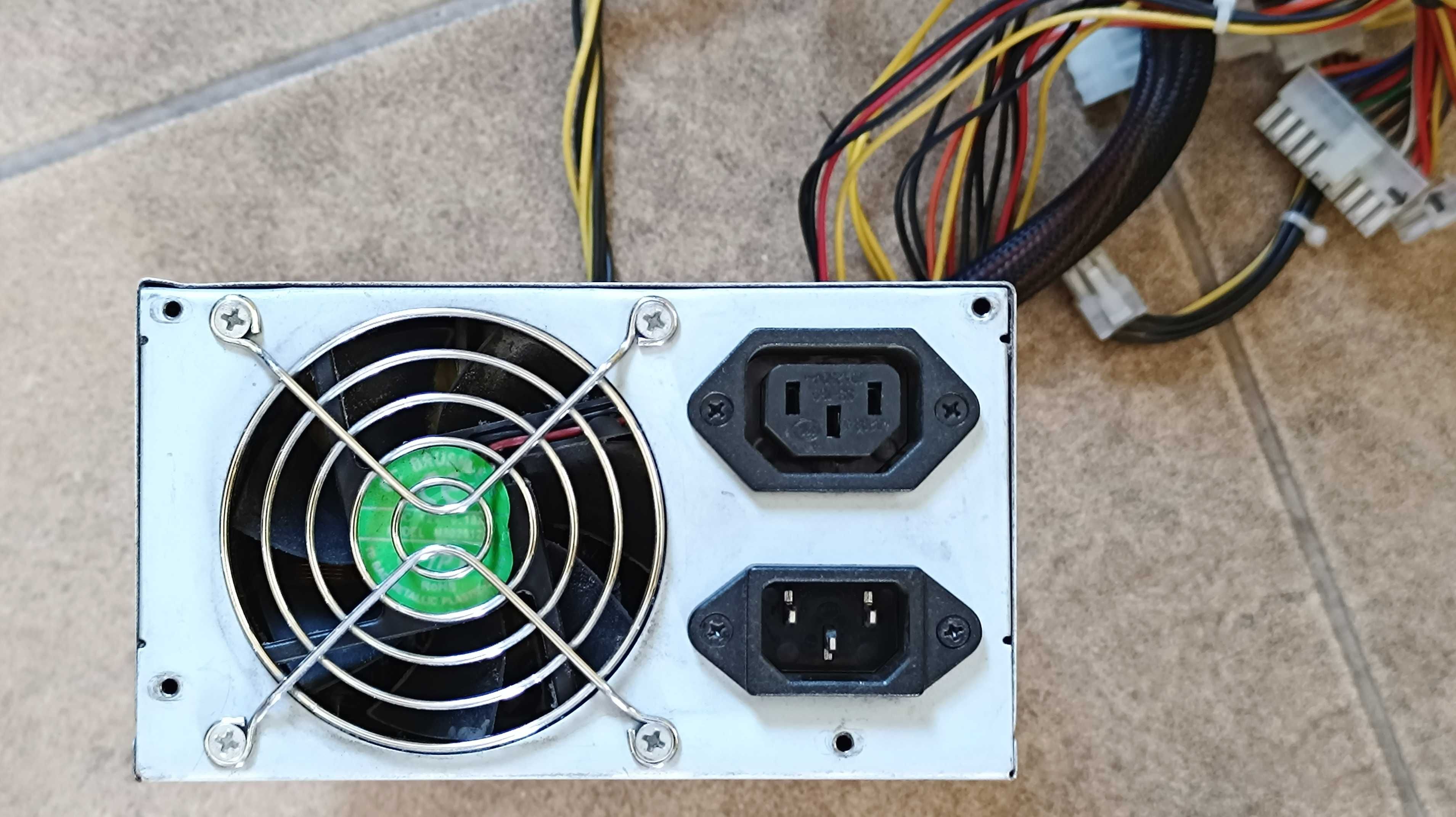 Блок живлення для комп'ютера - GEMBIRD 550W