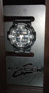 Casio G-Shock GA-700