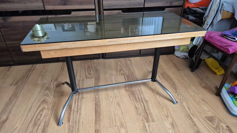 Ława stół, używana z szybą.