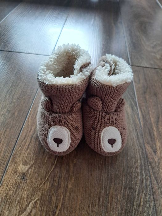 Kapcie brązowe niechodki buty ocieplane newbie 13/14