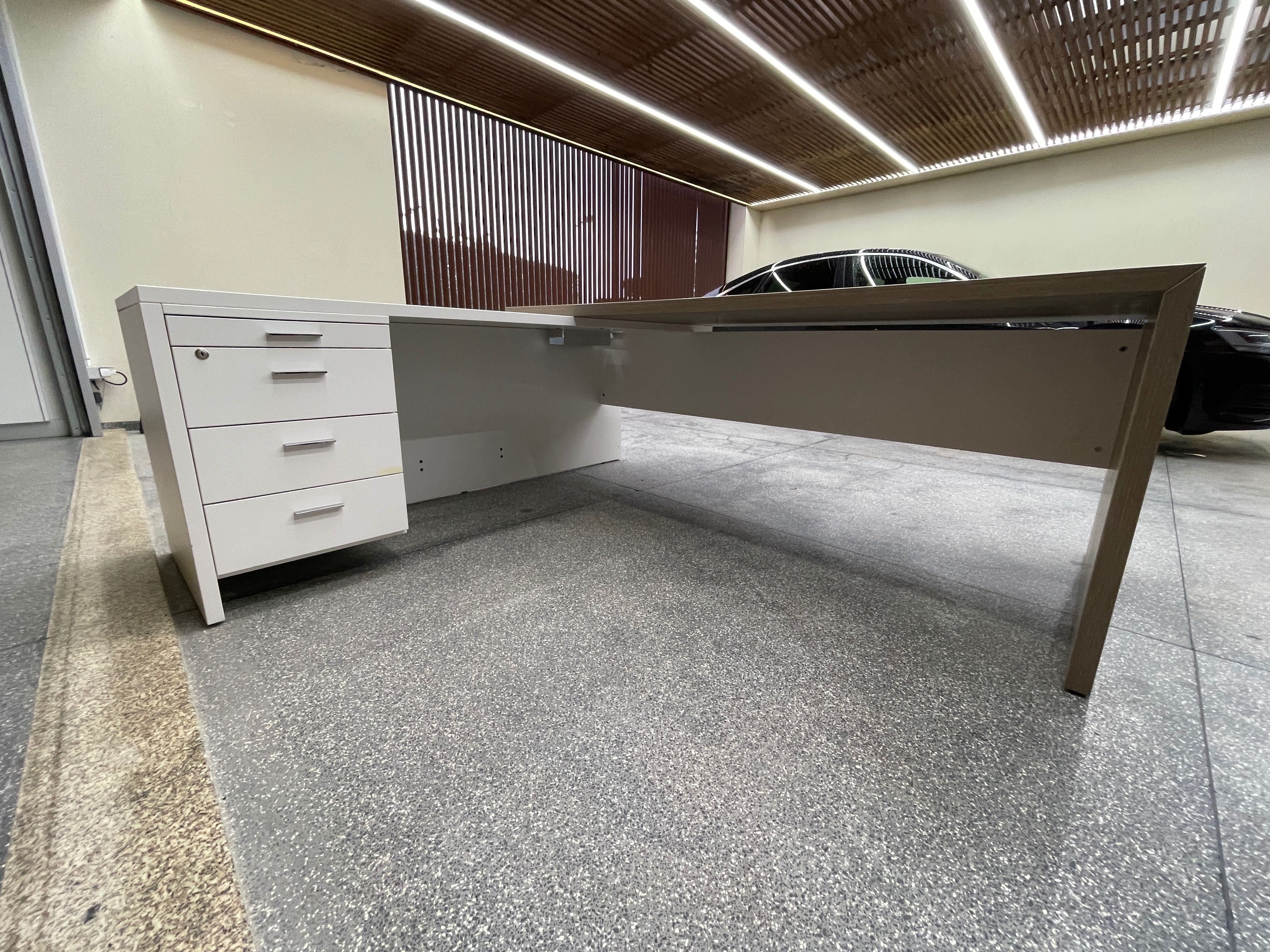 Mesa de escritório - Elegância para o seu espaço de trabalho