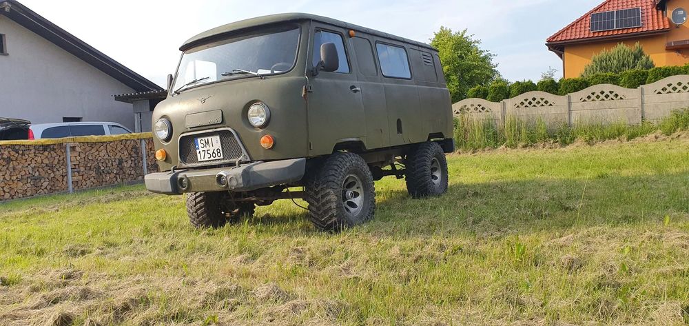 Uaz 452 UAZ 452 "Buchanka"