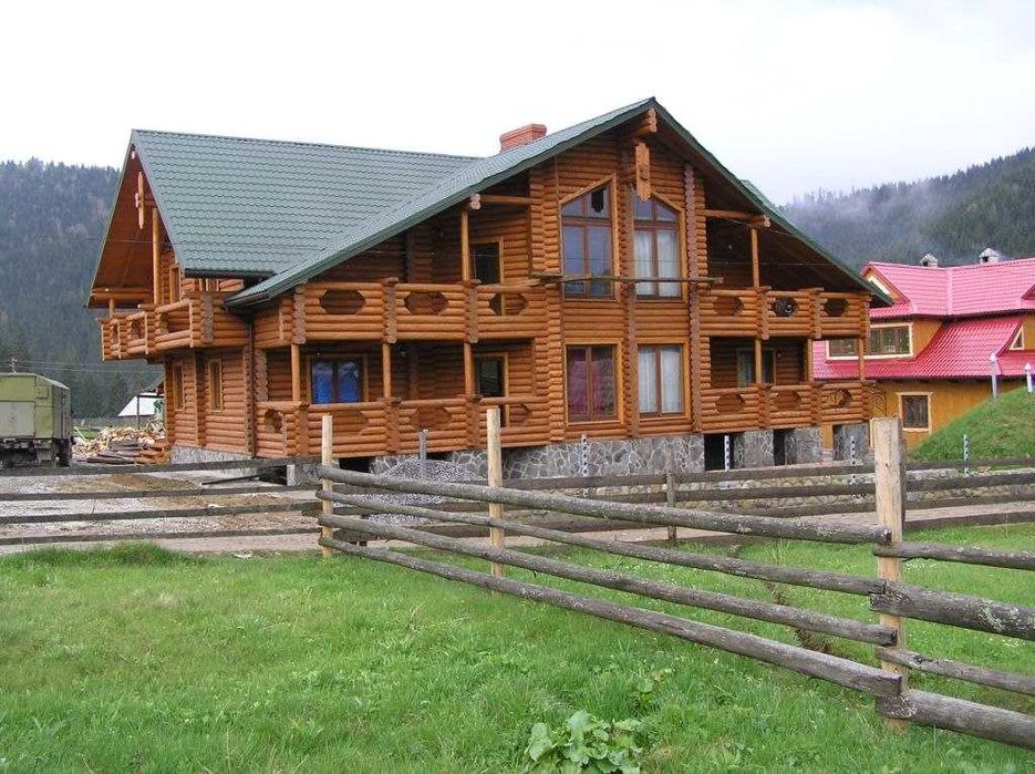 Брус на дерев'яний будинок