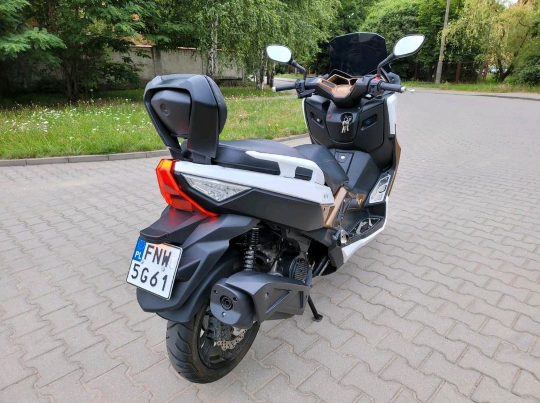 Skuter XXL - Barton B-Max 125 - prawo jazdy kategorii B