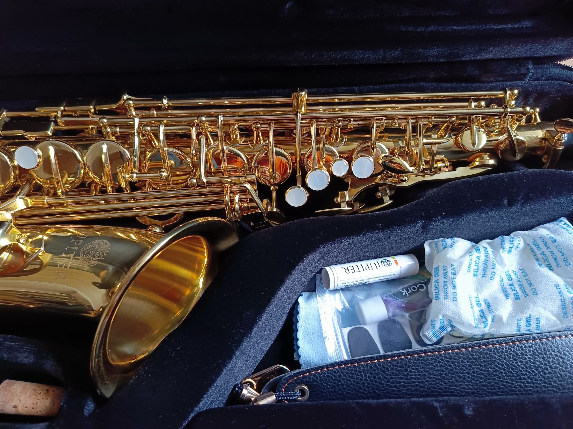 Saksofon altowy Jupiter JAS 700Q