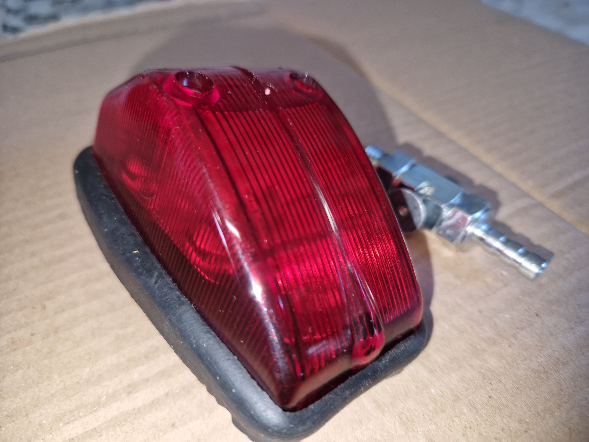 Nowy zestaw naprawczy lampa tył+kranik wsk wfm komar sztywniak zak rys