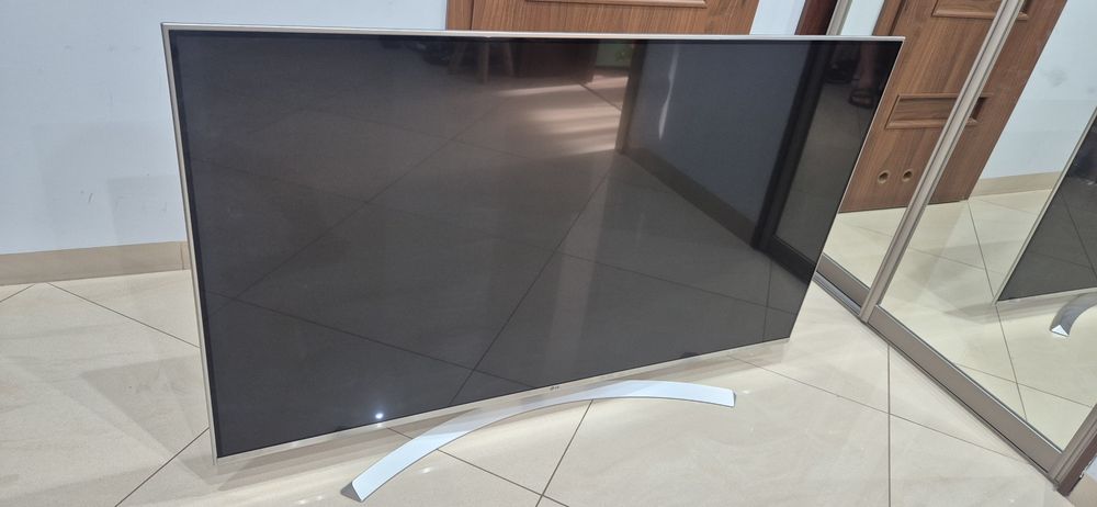 Telewizor LED LG 55uh8507 Uszkodzony