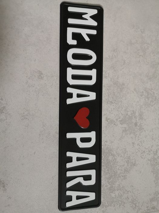 Tablica rejestracyjna Młodą Para czarna