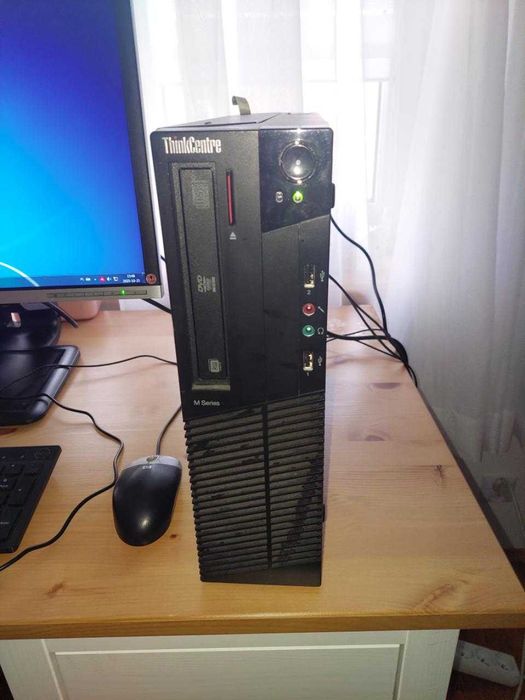 komputer  Lenovo ThinkCentre M82 i5 3,2 GHz 8GB RAM 500GB hdd +monitor