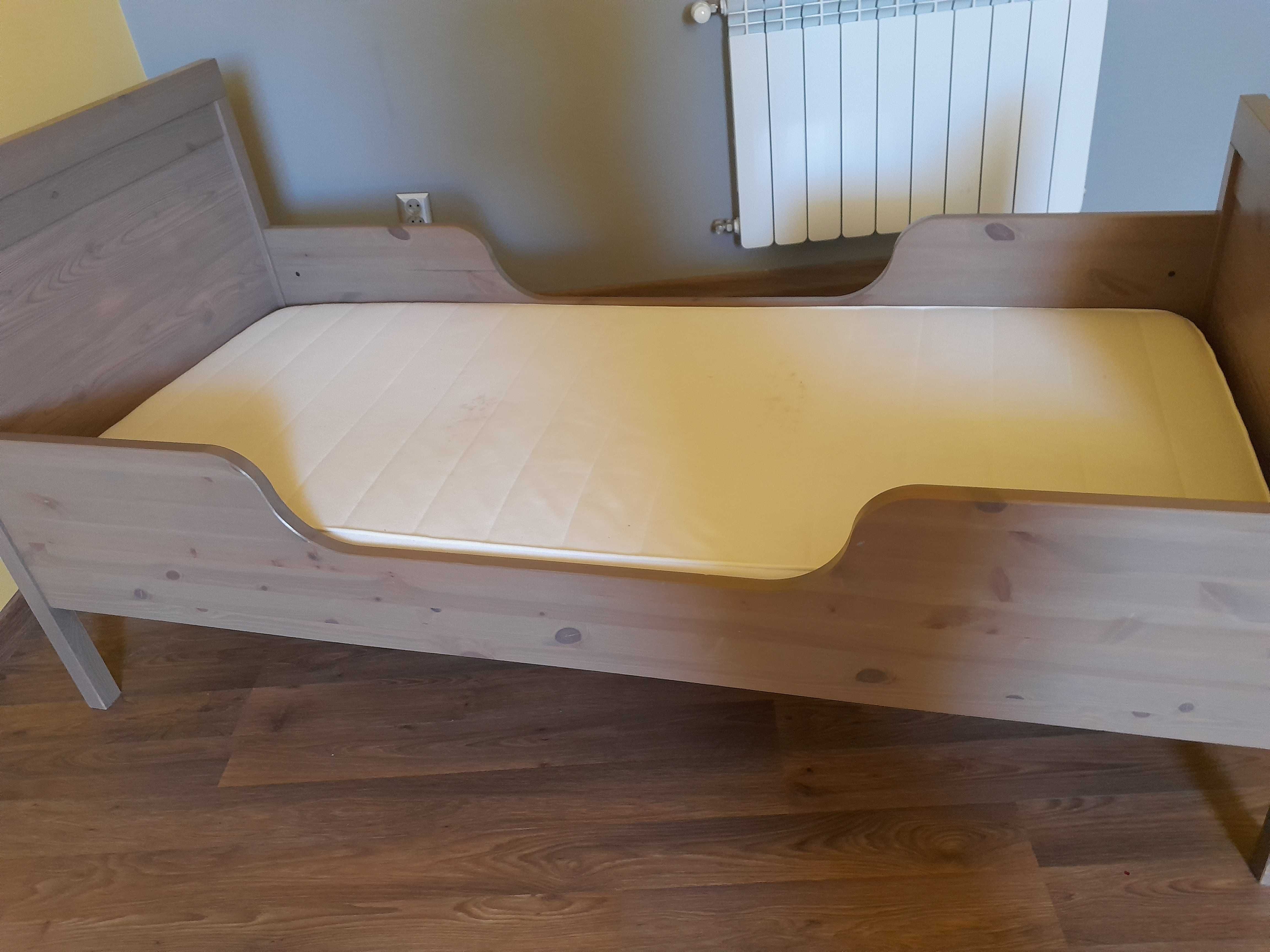Łóżko sundvik z Ikea szare
