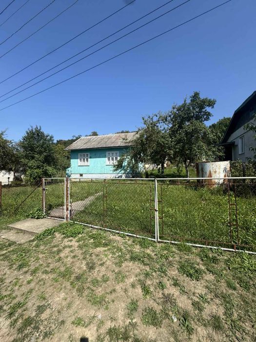 Продаж деревʼяного будиночка на фундаменті в м. Калуші