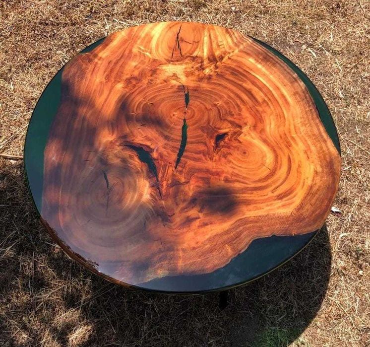 Mesa de Centro em Resina e Madeira Natural - Design Exclusivo