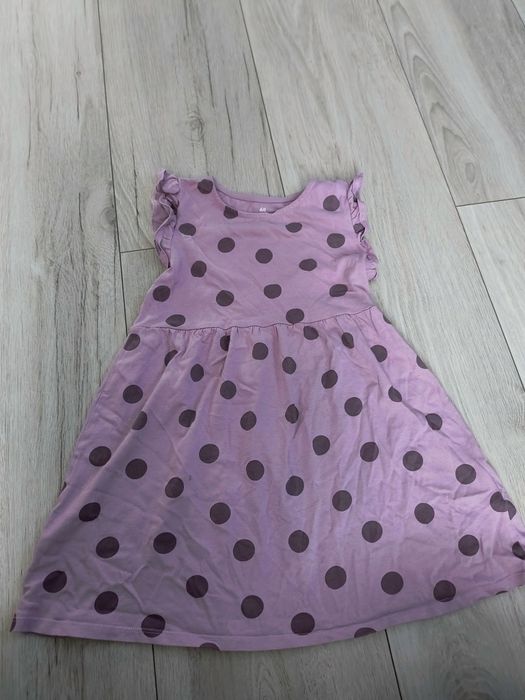 Sukienka w rozmiarze 122-128