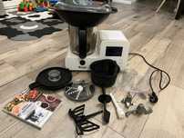 Robot kuchenny Sauber TH8