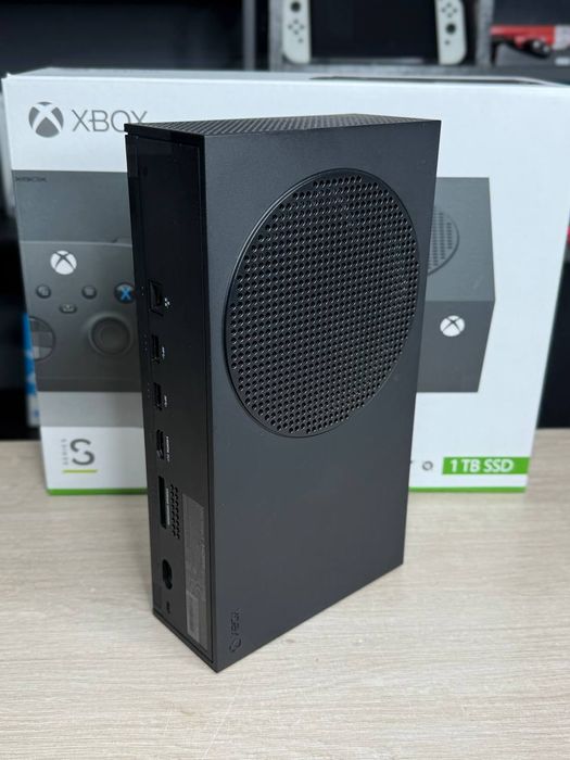 Xbox Series S 1TB Black — новий рівень геймінгу в компактному форматі