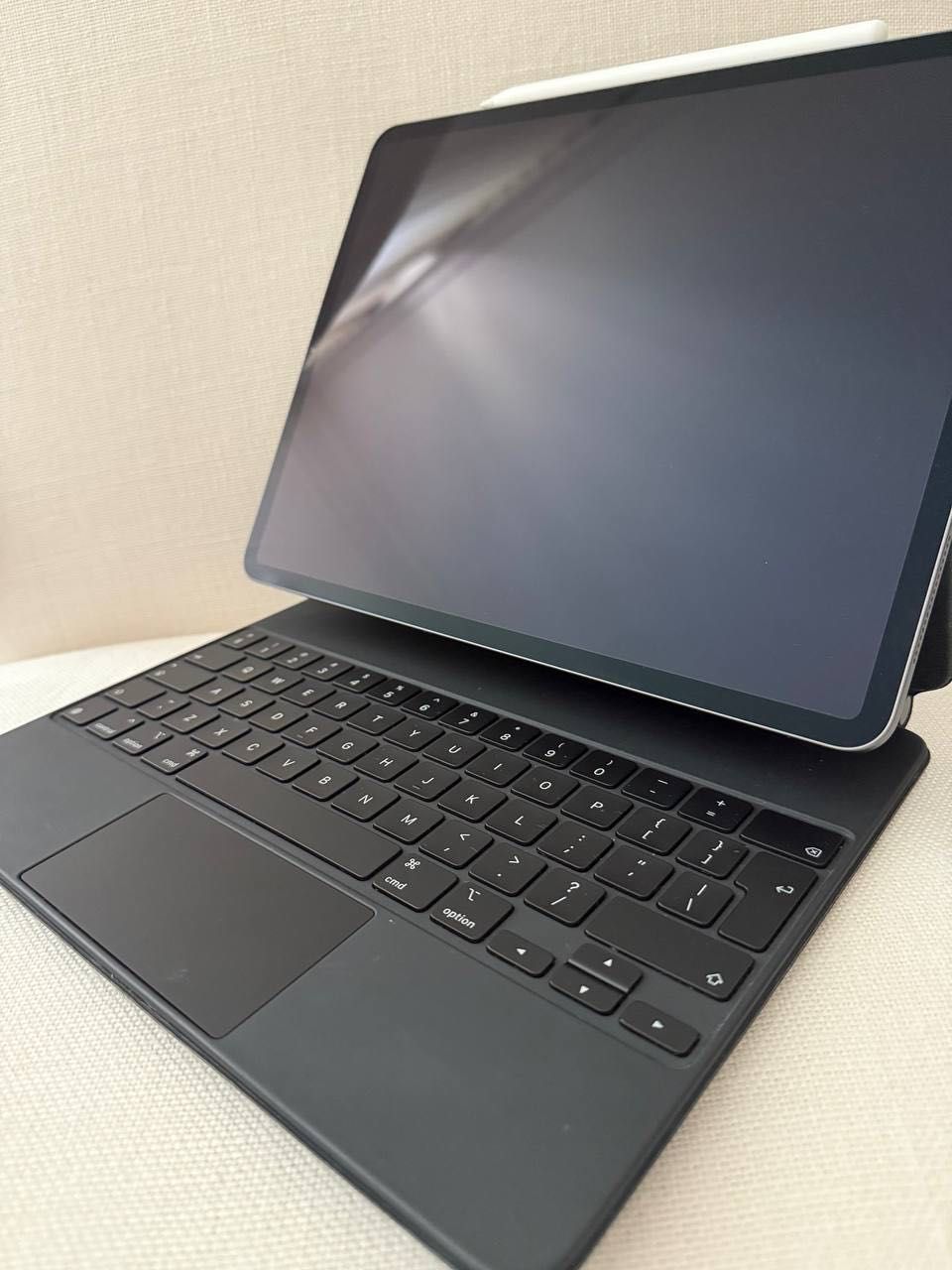 iPad Pro 4 generation 12,9 256 gb + Pencil + Keyboard